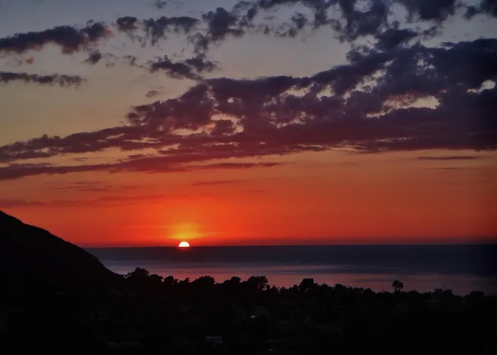 Lefkothea Apartman Fríni